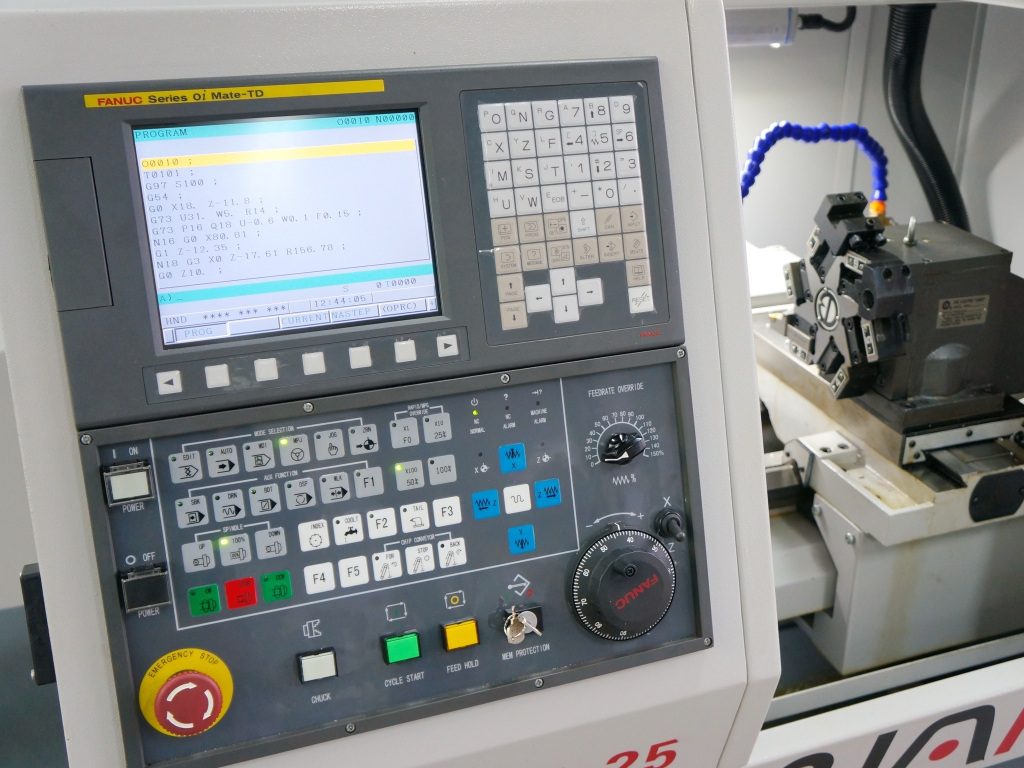 نقش کنترلر در دستگاه های CNC