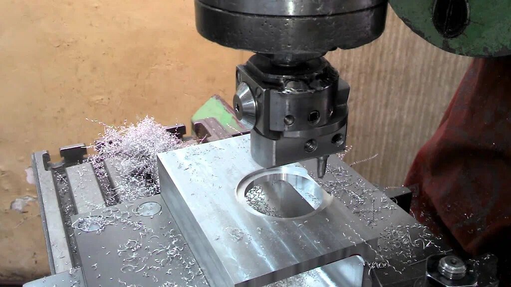 نقش دستگاه CNC در صنعت خودرو
