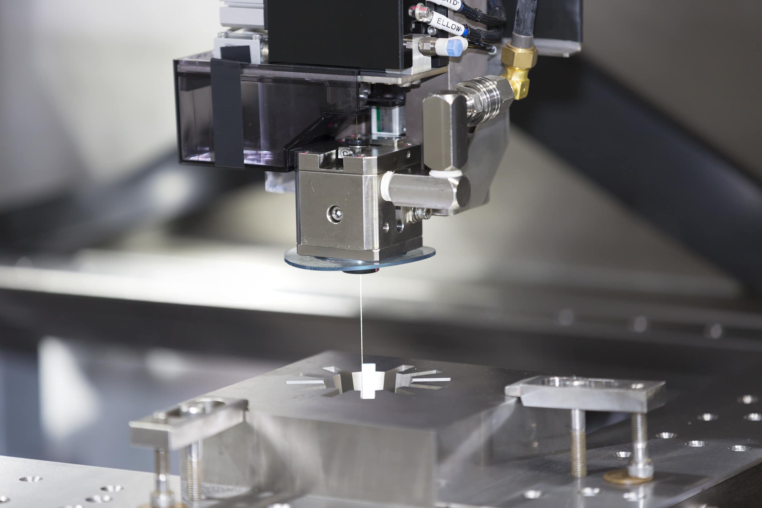 وایرکات CNC چیست؟